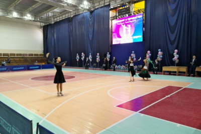 В Якутске дали старт чемпионату и первенству республики по бальным танцам / Дьулустаан Сергеев Якутск Якутск Республика Саха (Якутия)