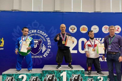 Владимир Балынец в день рождения завоевал "золото" чемпионата России и посвятил его 100-летию ЯАССР / Дьулустаан Сергеев   