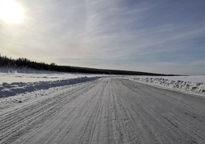Участок дороги от поселка Депутатский до села Уянди закрыт / ЯСИА   