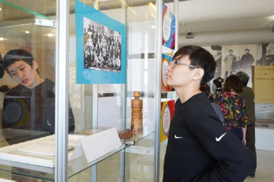 В Якутске открылась выставка «Великие сыны Якутии» / ЯСИА Якутск Якутск Республика Саха (Якутия)