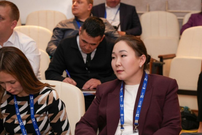 Якутяне участвуют в программе подготовки управленческих кадров «Школа мэров» / ЯСИА   
