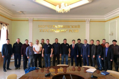 На участке федеральной трассы Чурапча-Нижний Бестях продолжается асфальтирование / ЯСИА  Чурапчинский Республика Саха (Якутия)