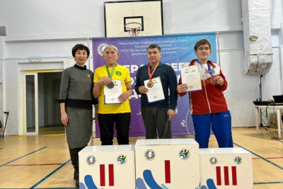 Николай Егоров из Сунтарского района выиграл свою 103-ю медаль на чемпионате Якутии / Алина Мурукова   
