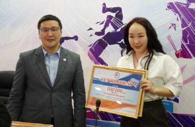 В Якутии чемпионам России по шашкам и тренерам вручили достойные награды / ЯСИА   Республика Саха (Якутия)