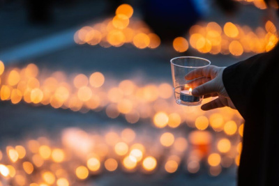 Более 10 тысяч человек участвовали в акции "Свеча памяти" в Якутске / Анастасия Филиппова Якутск Якутск Республика Саха (Якутия)