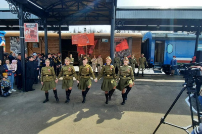 В Алдане встретили эшелон Победы / ЯСИА   
