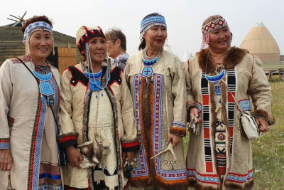 В Якутии создадут организацию для сохранения эталонов традиционной одежды народов Севера / ЯСИА   Республика Саха (Якутия)