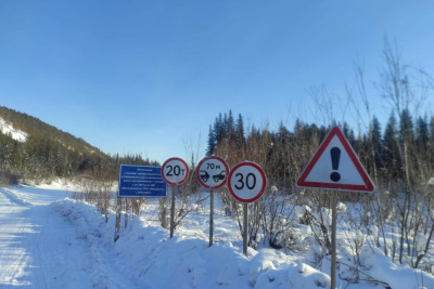 Грузоподъемность зимника автодороги «Умнас» повысили в Олекминском районе / ЯСИА   