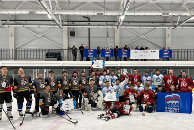 В Якутске прошел первый Кубок партии «Единая Россия» и Федерации хоккея республики / Майя Гоголева Якутск Якутск Республика Саха (Якутия)