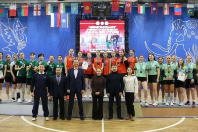 В Якутске завершился чемпионат республики по волейболу / Майя Гоголева Якутск Якутск Республика Саха (Якутия)