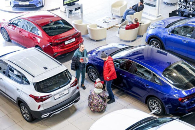 Эксперты считают, что "серый" импорт может привести к снижению цен на авто / ЯСИА   