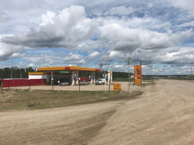 Бизнес в кризис: 800 тонн нефтепродуктов, или От чего зависит цена на топливо / ЯСИА   