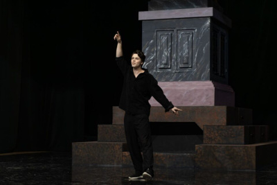 Шохруз Шепелев: «Театр — это место, где ты постоянно учишься» / Майя Гоголева   