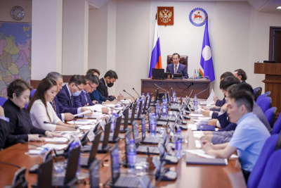 Власти Якутии обсудили ход подготовки к Ысыаху Олонхо и Ысыаху Туймаады / ЯСИА   Республика Саха (Якутия)