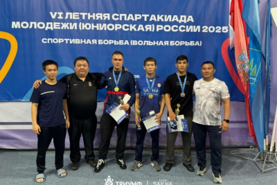 Якутские борцы завоевали три медали на Спартакиаде молодежи / ЯСИА   