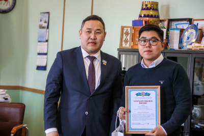 Добровольцам СВФУ, вернувшимся с ДНР и ЛНР, вручили благодарственные письма / ЯСИА   