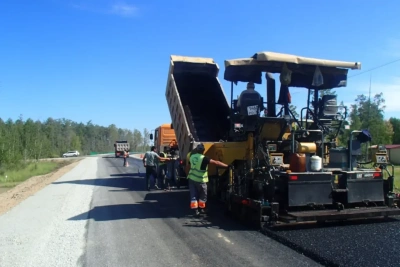 В Якутии до конца осени заасфальтируют 3,7 километра автодороги «Мюрю» / ЯСИА   