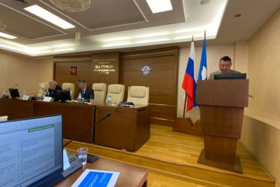 В Ил Тумэн обсудили реформу обращения с твердыми коммунальными отходами в Якутии / ЯСИА   Республика Саха (Якутия)