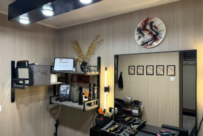 Жительница Удачного открыла парикмахерскую с помощью социального контракта / ЯСИА   