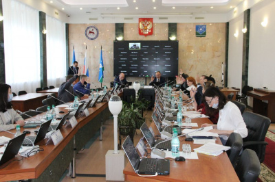 Противостояние по Уставу пришло к завершению /   Мирнинский Мирнинский