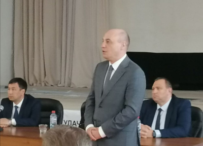 Александр Басыров проводит встречи с коллективами Удачного /   Мирнинский Мирнинский