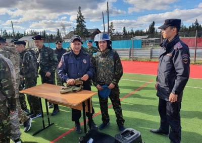 В Верхневилюйске прошли учебно-полевые сборы для школьников / ЯСИА  Верхневилюйский Республика Саха (Якутия)