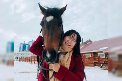 В Якутске перенесшие ковид дети-сироты пройдут курс оздоровительной верховой езды / ЯСИА Якутск Якутск Республика Саха (Якутия)