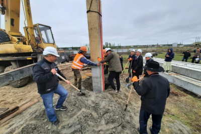В селе Оросу Верхневилюйкого района Якутии забили сваю под школу-сад / ЯСИА   Республика Саха (Якутия)