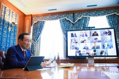 Айсен Николаев: главная задача - обрести устойчивость во всех направлениях жизни арктических районов / Виктория Сергеева   