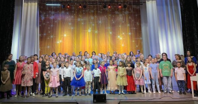 Флешмоб по массовому исполнению песен о маме стартовал в Якутии / ЯСИА   Республика Саха (Якутия)