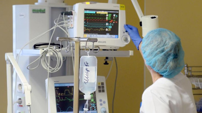 Якутянка, попавшая в реанимацию после посещения салона красоты, пришла в сознание /    Республика Саха (Якутия)