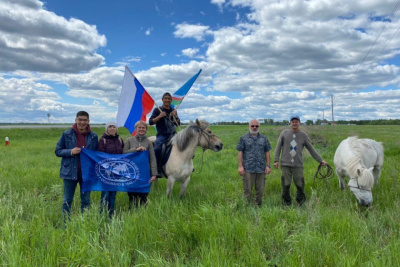Якутский всадник, идущий из Оймякона до Москвы, подходит к Челябинской области /  Москва Оймяконский Республика Саха (Якутия)