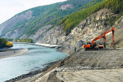 В Якутии ремонтируют 160 км трасс «Вилюй» и «Колыма» / ЯСИА   