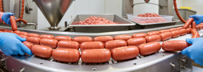 Производители колбасок и купат лишены деклараций /    