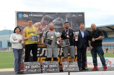 Соревнования по силовому экстриму «Железный человек»: ярко, зрелищно и захватывающе /   Мирнинский Мирнинский