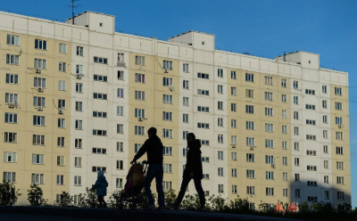 Президент РФ поручил продлить действие компенсаций по ипотеке для многодетных /    