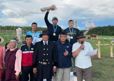 В Чурапчинском улусе Якутии состоялся турнир по национальному многоборью /   Чурапчинский Республика Саха (Якутия)