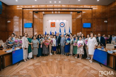 Медицинским работникам Якутии вручили государственные награды /    Республика Саха (Якутия)