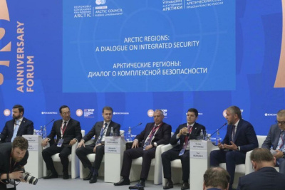 Айсен Николаев на ПМЭФ поделился опытом Якутии в борьбе с лесными пожарами /    Республика Саха (Якутия)