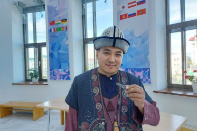 "Ждал, надеялся, что возьму главный приз". Кутманаалы Султанбеков о победе в конкурсе "Хомусист-виртуоз мира" /    