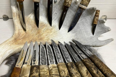 Кузнец из Оленекского района Якутии смог оборудовать мастерскую благодаря гранту /   Оленекский Республика Саха (Якутия)