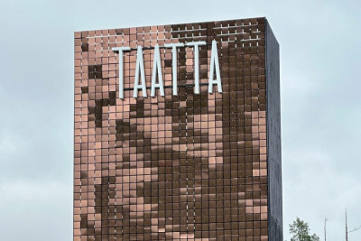 О скрытом смысле въездных знаков в Таттинском районе рассказали архитекторы / Нарыйа Пахомова  Таттинский Республика Саха (Якутия)