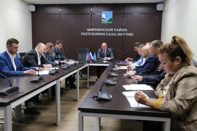 На заседании КЧС главной темой было противодействие лесным пожарам /   Мирнинский Мирнинский