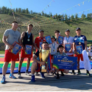 Жители Мирнинского района выиграли в качестве приза десять жеребят /   Мирнинский Республика Саха (Якутия)