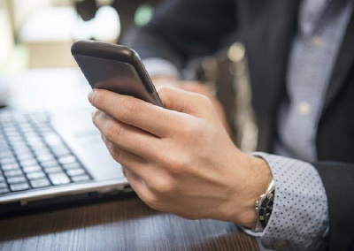 Операторы связи в РФ начали взимать плату за подключение SIM-карты /    