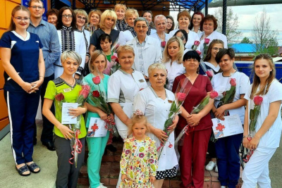 Коллектив компании «Железные дороги Якутии» поздравил сотрудников медицинской службы /    Республика Саха (Якутия)