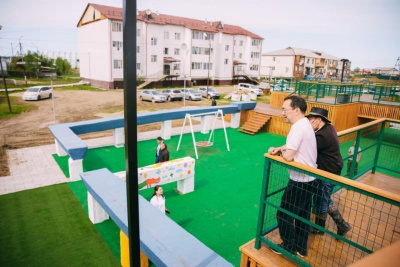 В Верхневилюйске заканчивают строительство крупных объектов благоустройства  /   Верхневилюйский Республика Саха (Якутия)