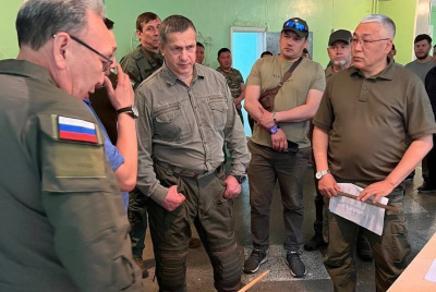 Юрий Трутнев оценил проделанную работу делегации Якутии в городе Кировское в ДНР /    Республика Саха (Якутия)