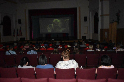 «Рядовой Чээрин» показали в городе Кировское в ДНР /    