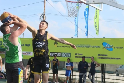 В Якутске стартовал чемпионат республики по стритболу / ЯСИА   